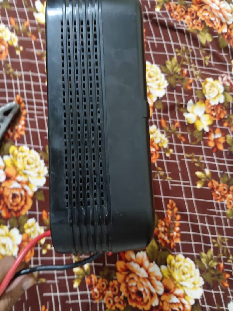 Ups 2 battery 2