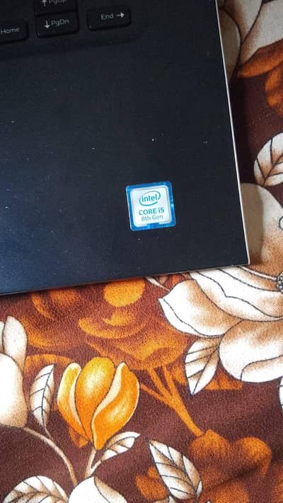 DELL laptop i5 8th Gen 8/256 SSD 42,000/-