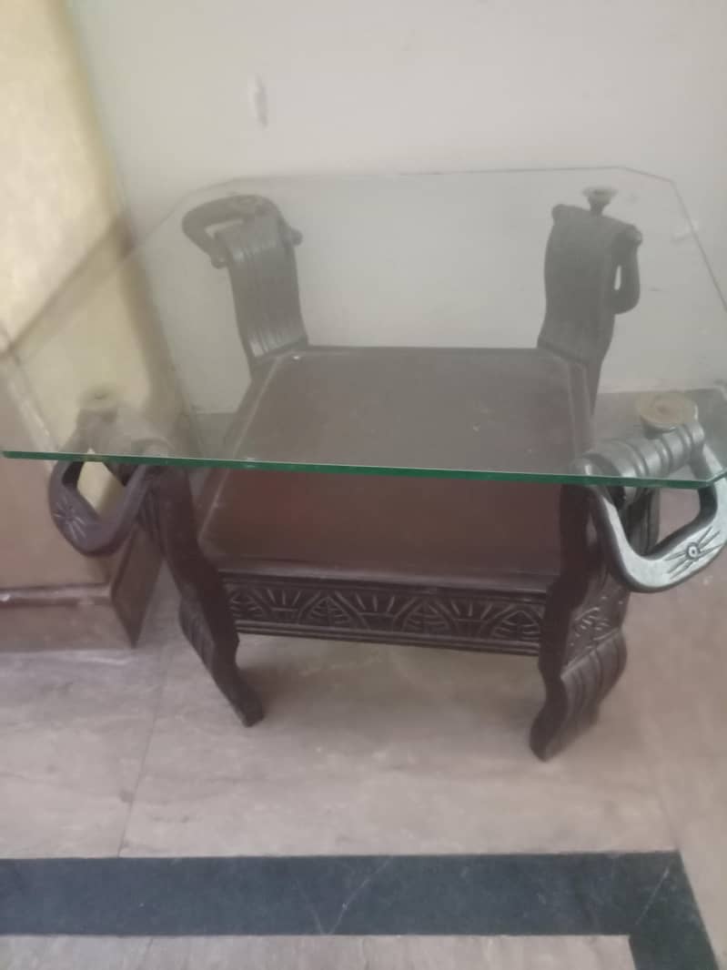 three table ka set hai 2