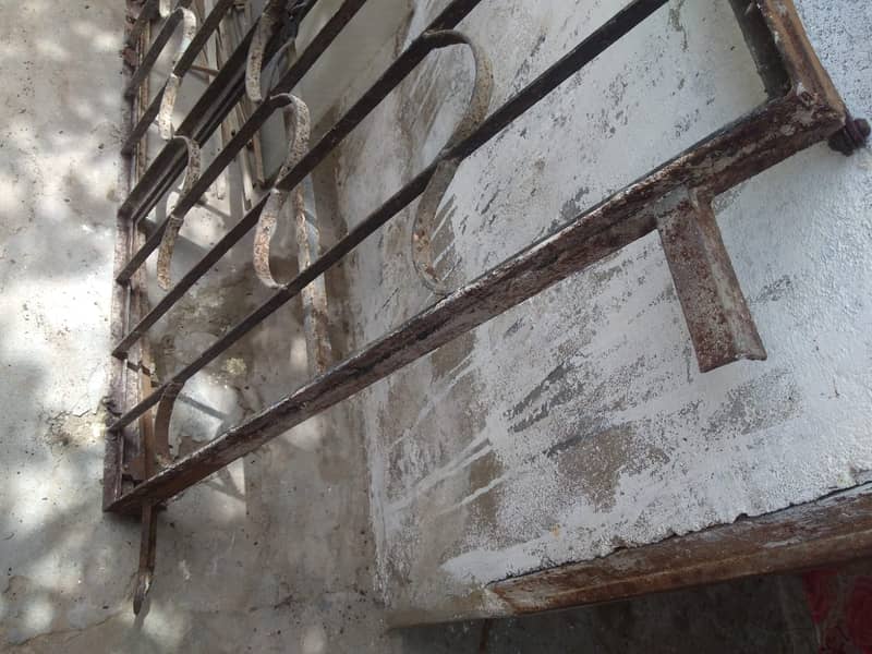 Iron window 5