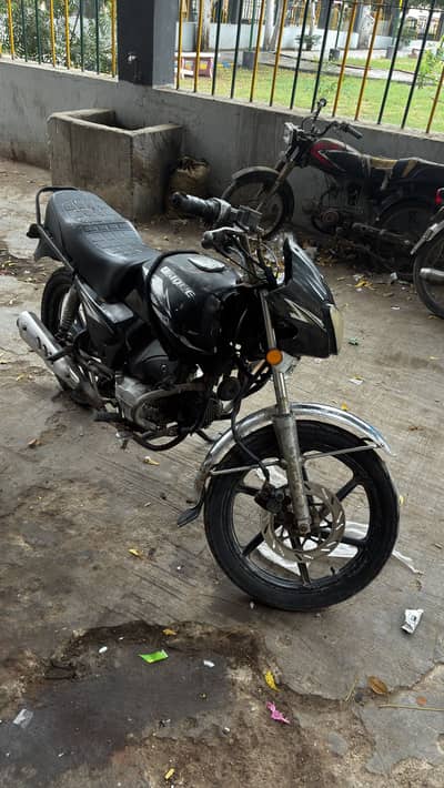 Unique ud 100 good condition