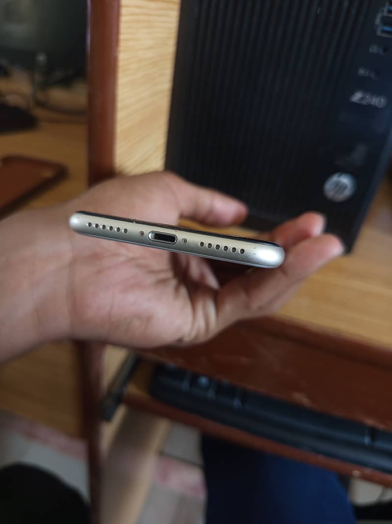 Apple iPhone SE 2