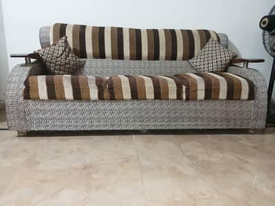 5-Seater Sofa Set for Sale – Good Condition