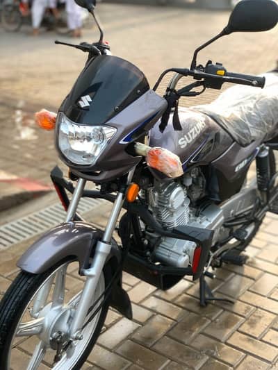 New Condition Suzuki GD 110s 2025end almost for urgent sale