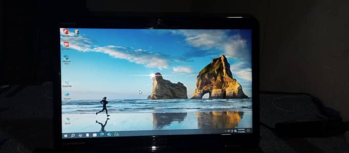 Dell Inspiron Core i3 6GB RAM 298GB -  runs on Charger Only