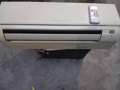 mitsubishi 1 ton