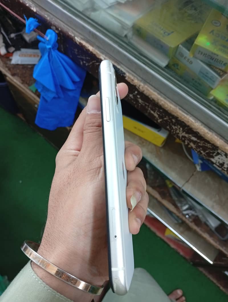 iphone11 3