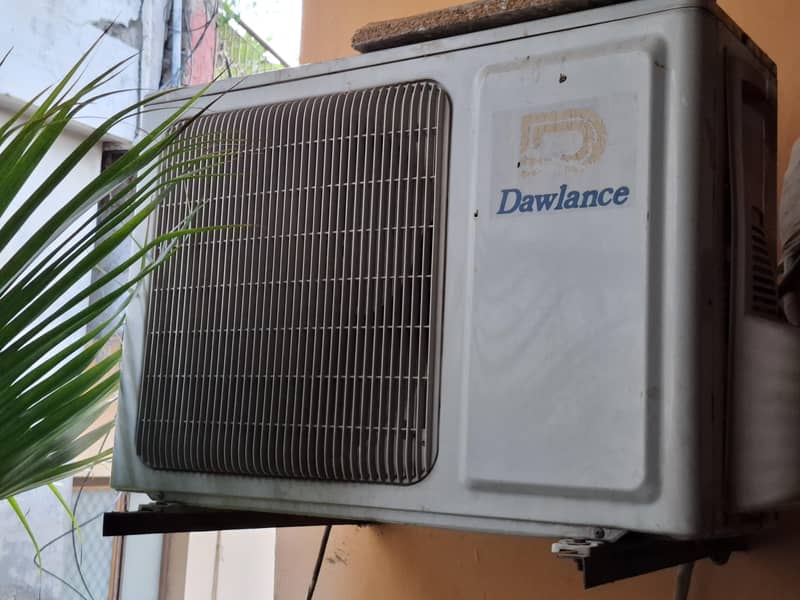 Dawlance split AC 1.5 ton 1