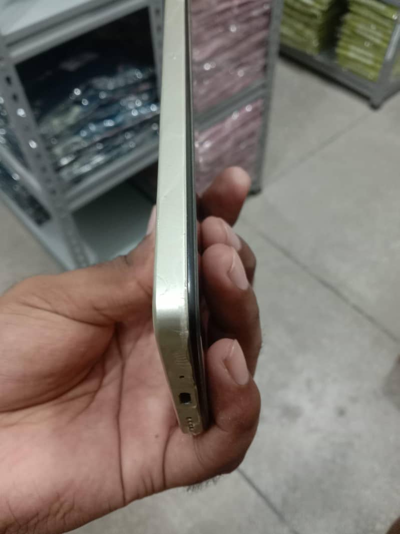 Realme C75 3