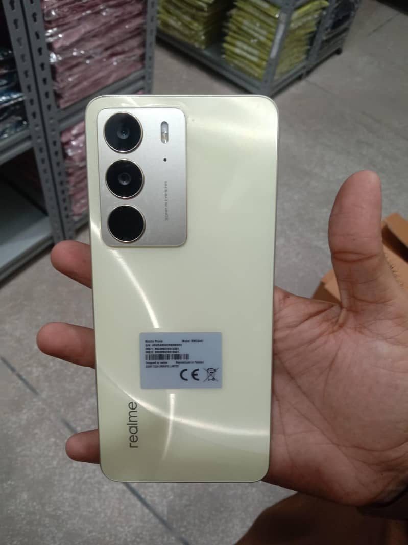 Realme C75 5