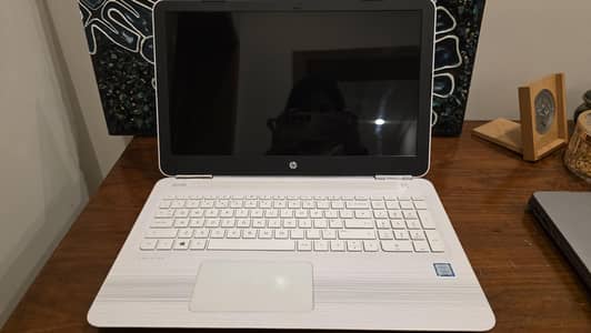 HP Pavilion 17" inch 1 TB HD, 500 GB SSD