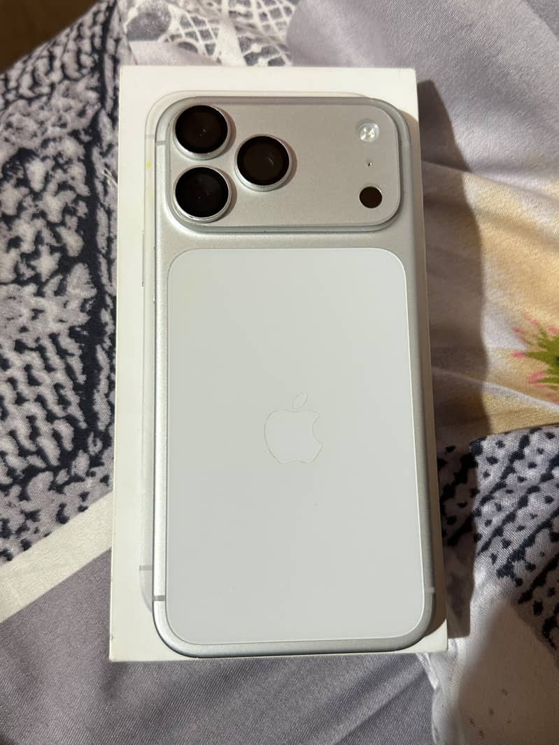 iphone 17 Pro Max 1