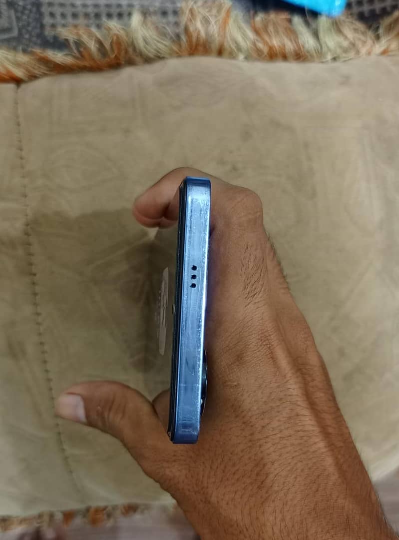 Tecno CAMON 20 2