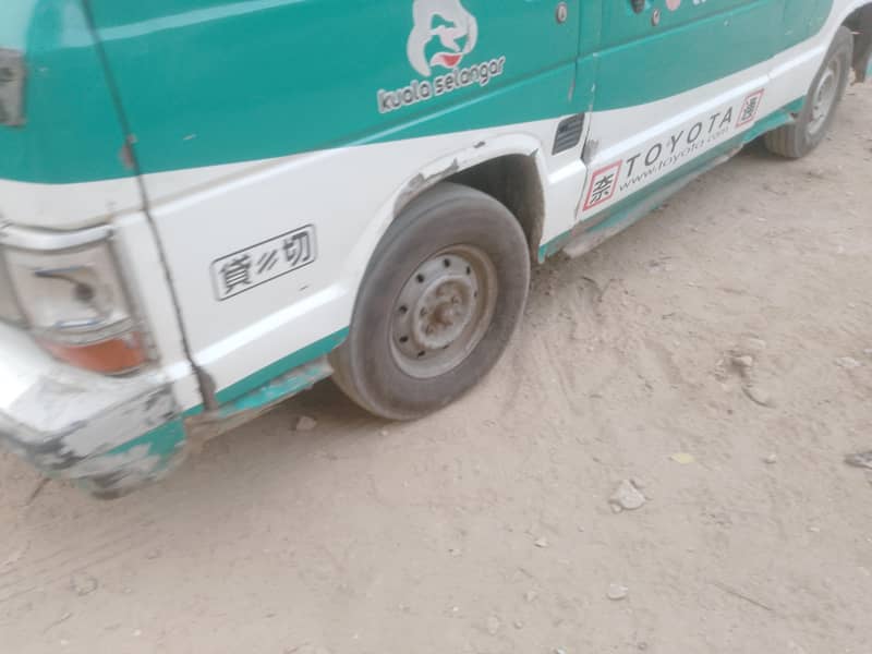 hiace 9