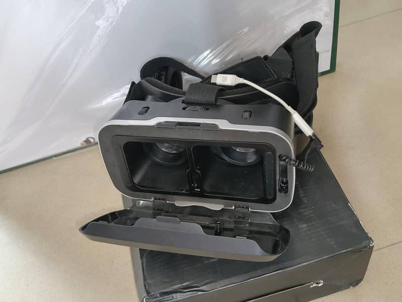 VR360 mobile head set 5