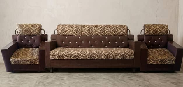 5 Seater Sofa Set | 8/10 Condition | Used Like New Sofa Set