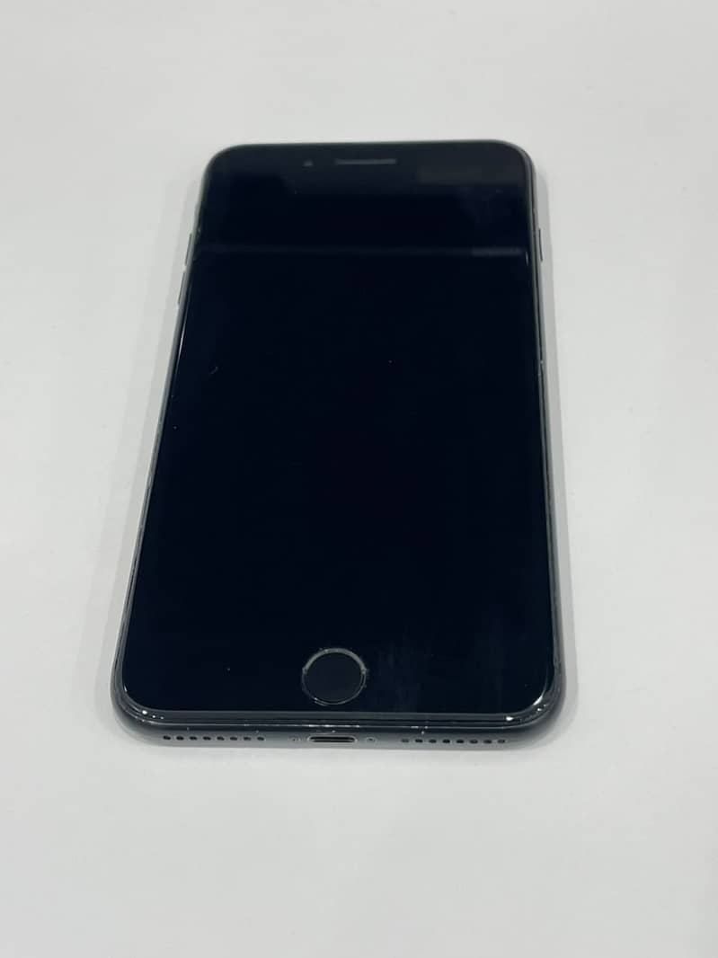 Apple iPhone 7 Plus 0