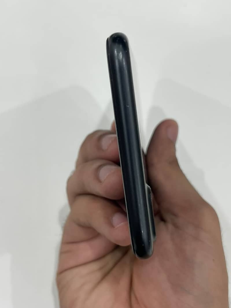 Apple iPhone 7 Plus 5
