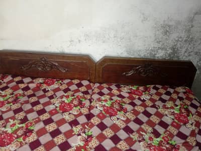 Single wooden twin set