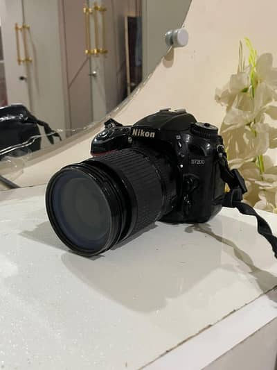 Nikon D7200 DSLR Camera with 18-155mm Lens | 2 Batteries & Charger