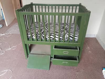 baby cot