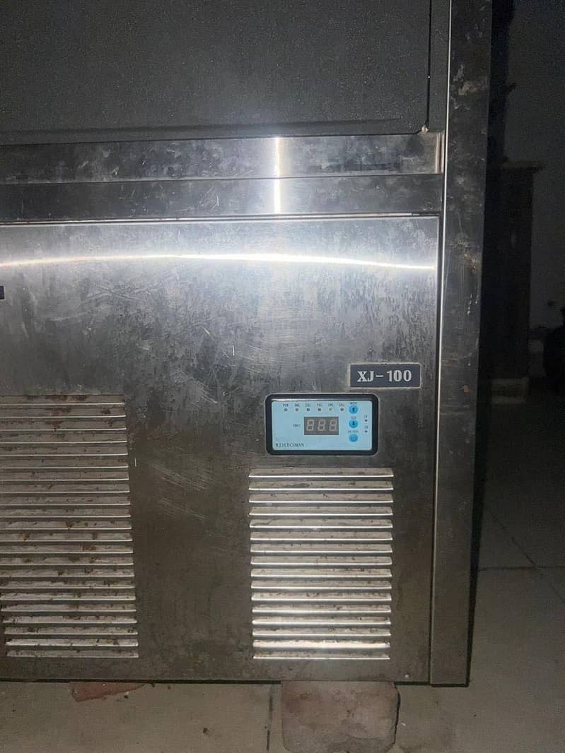 ICE MACHINE 0