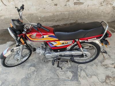 Paka 2025 . Model first owner. lush condition