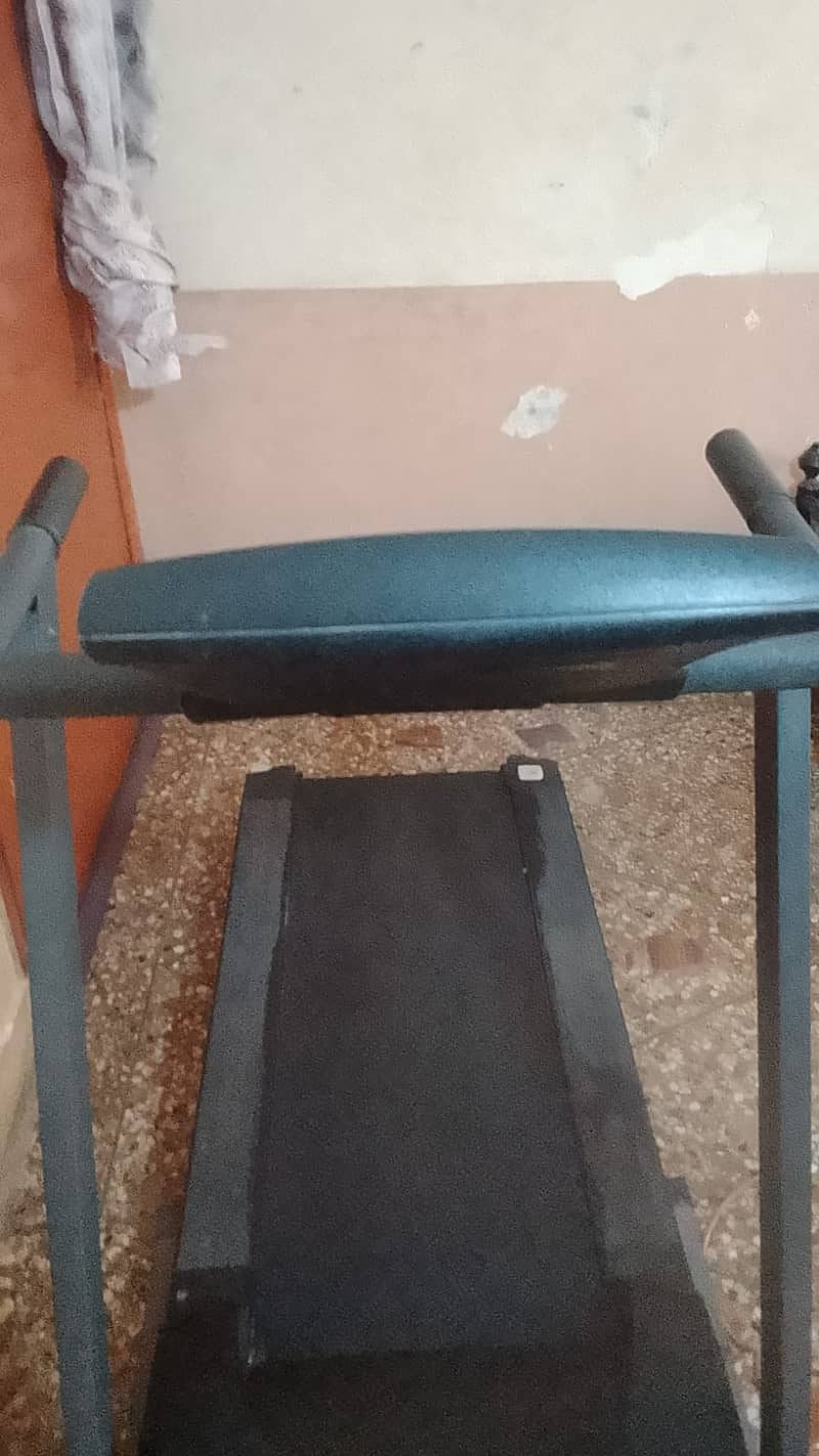 Treadmill machine 0