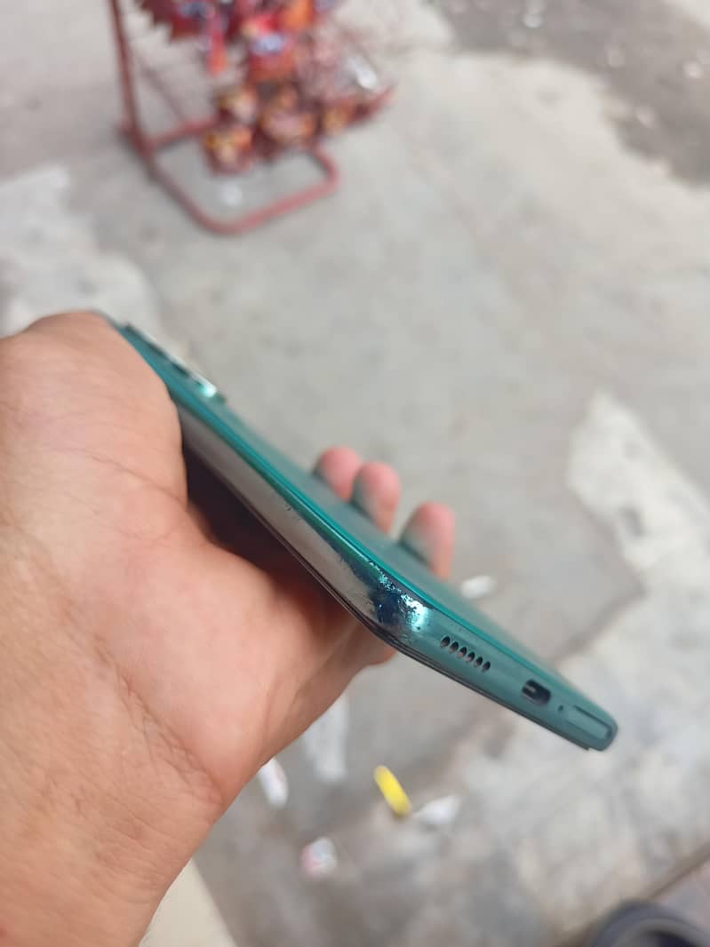 Tecno CAMON 40 1
