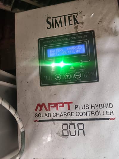 Simtek Mppt Solar charger controller 80 aMp