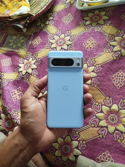 Google Pixel 8 Pro