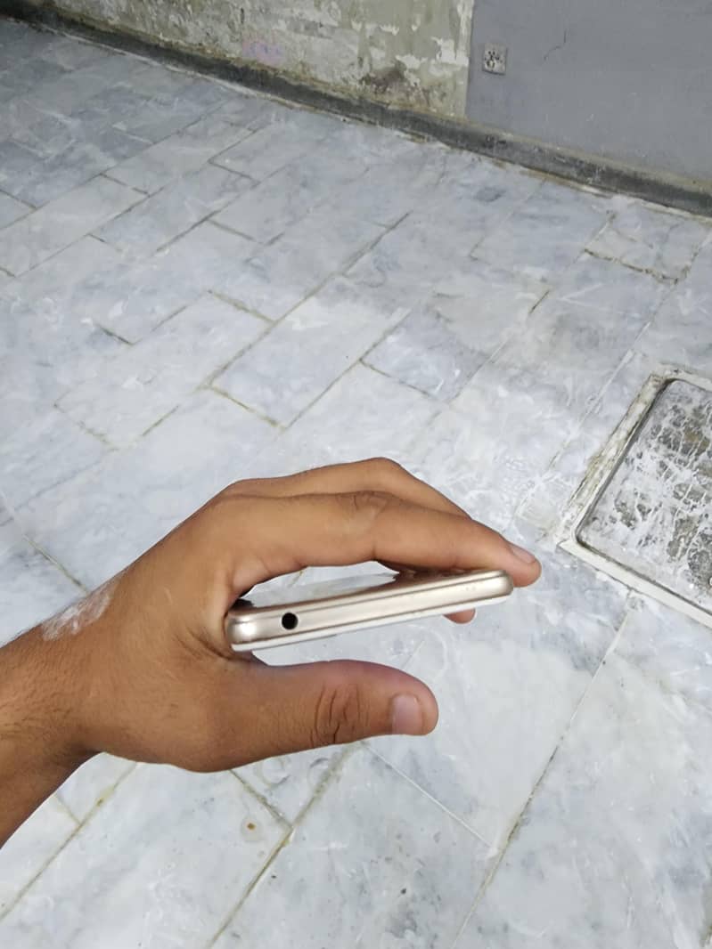 OPPO A37 (4G working) 2
