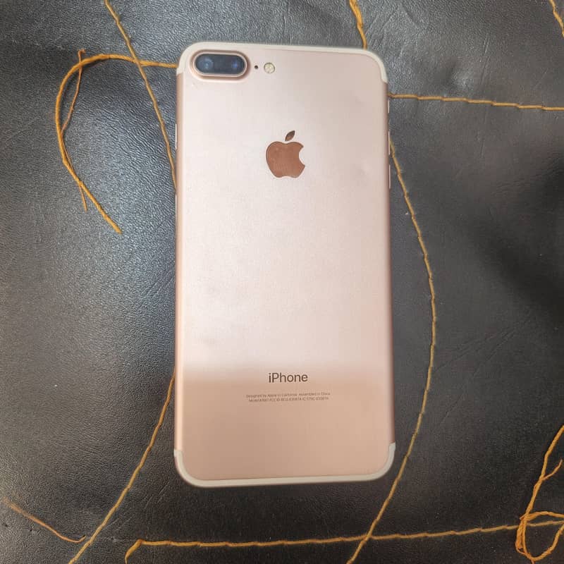 Apple iPhone 7 Plus 1