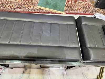 MESSAGE BED, GOOD CONDITION, CHEAP RATE