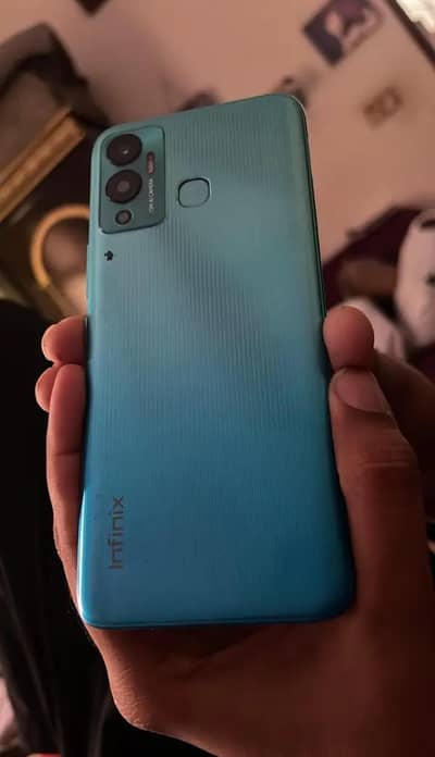 Infinix Hot 12 Play