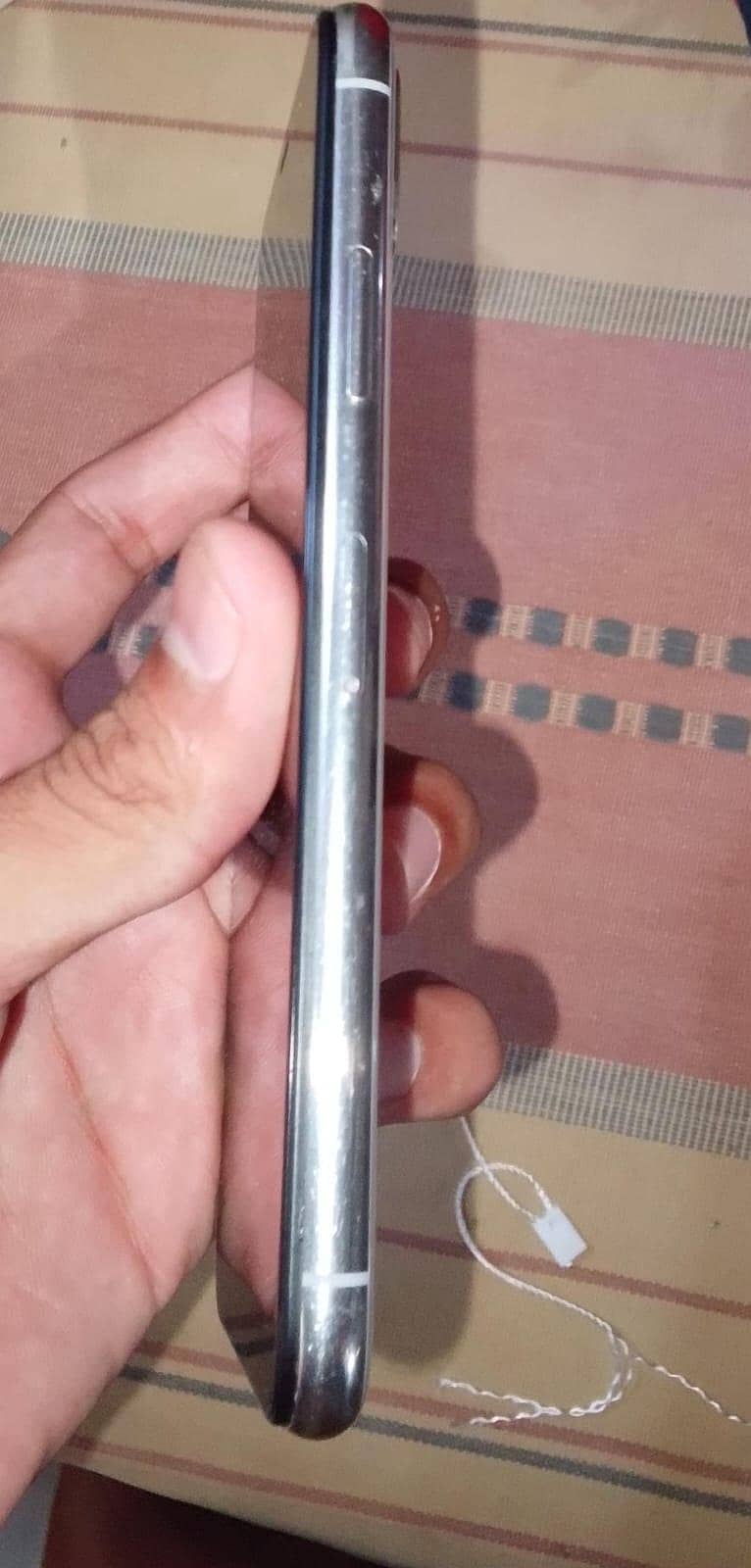 Apple iPhone X 2