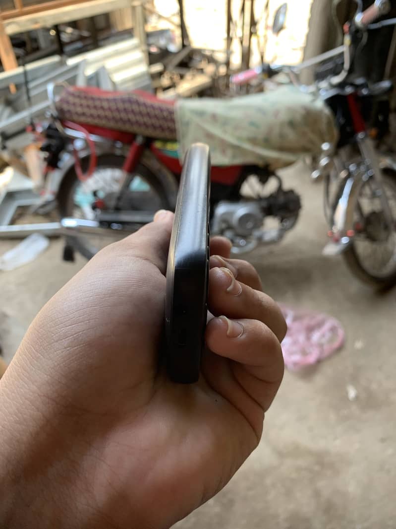 Nokia 6310 3