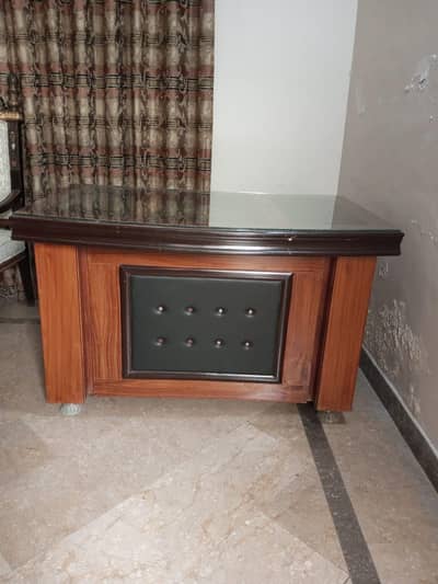 used table and chairs