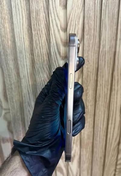 Apple iPhone 16 Pro Max