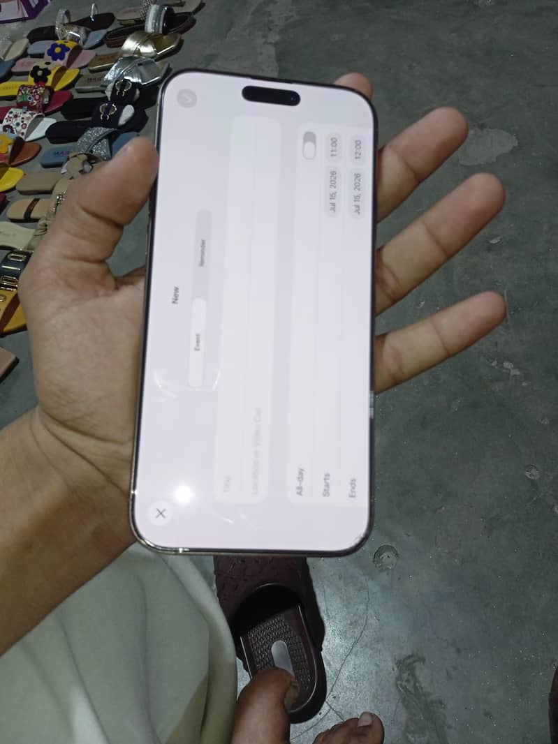 iPhone 16 Pro Max 2