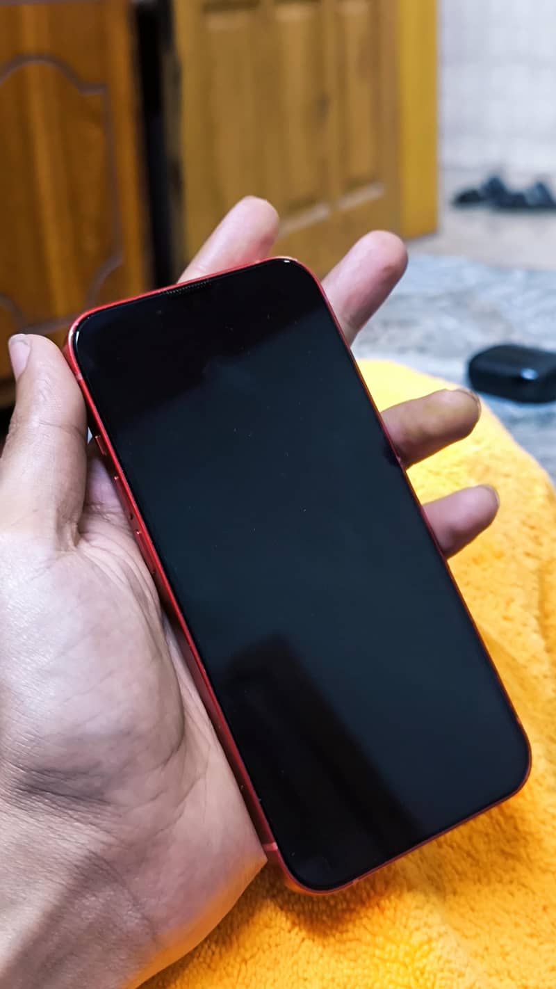 Apple iPhone 13 1