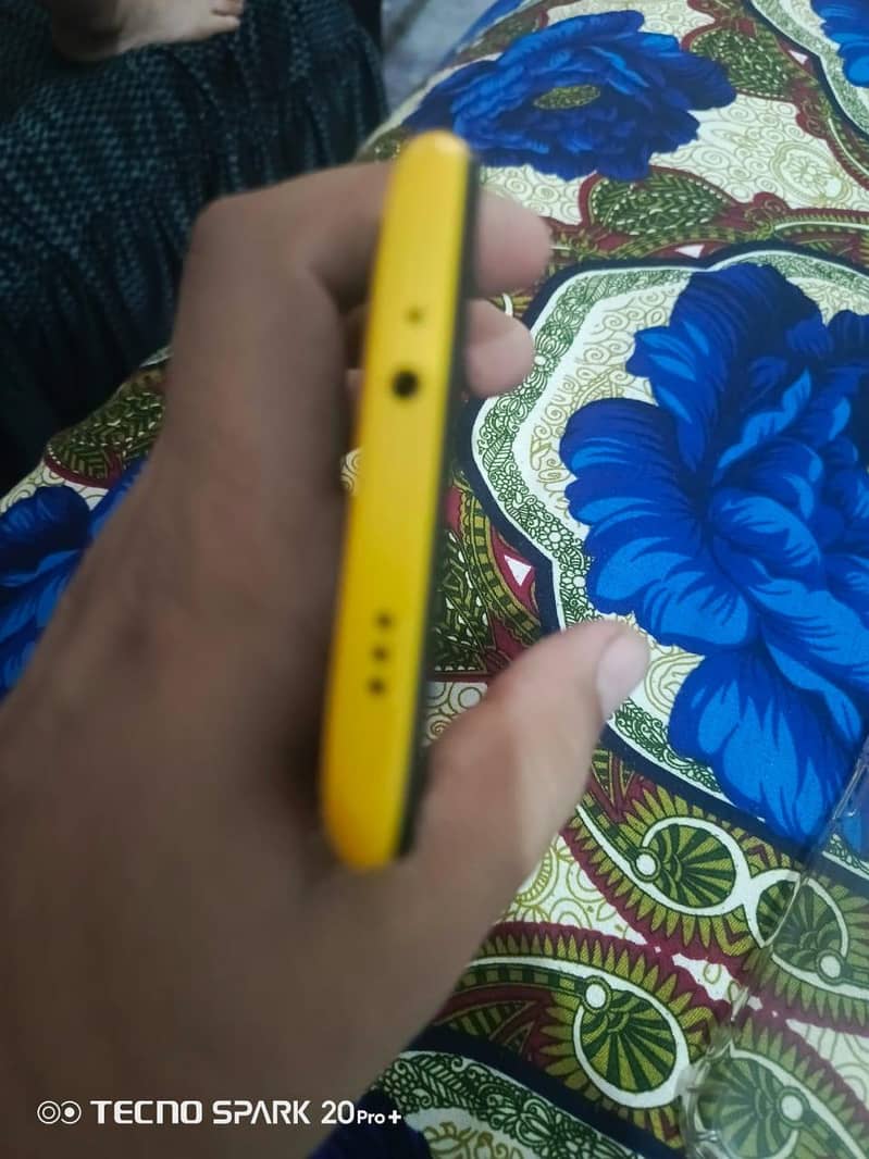 POCO mobile good condition 5