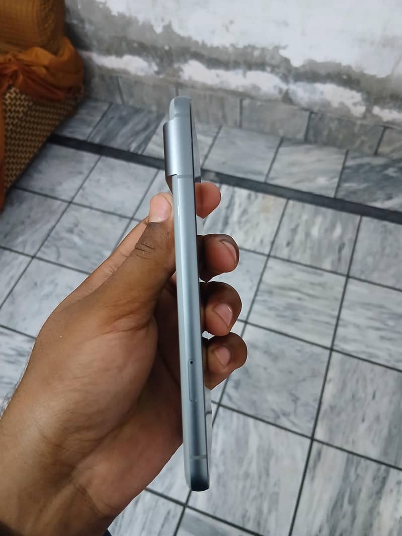 Google Pixel 8 2