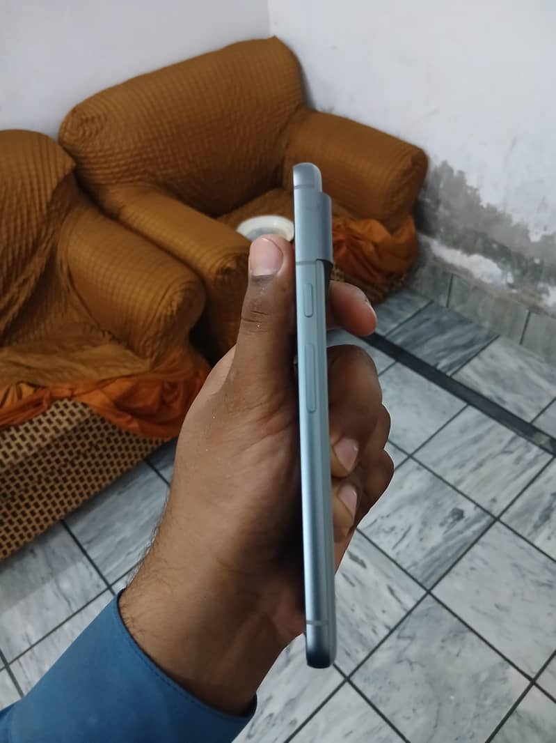 Google Pixel 8 3