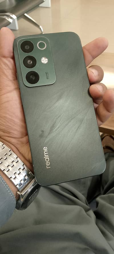 Realme c85pro. . condition 10/9.5 arjunt sale 45wat fast charger