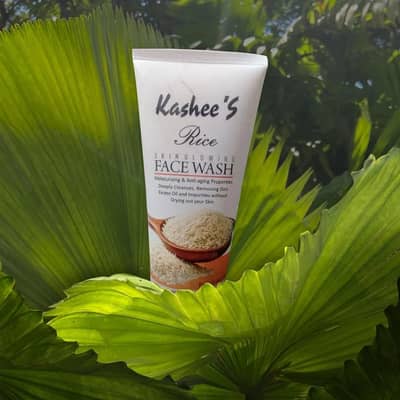 KASHEES RICE FACEWASH Whitening and brightening
