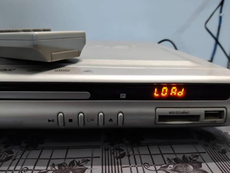 DVD player 8