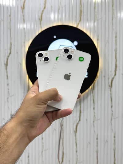 Apple iPhone 13