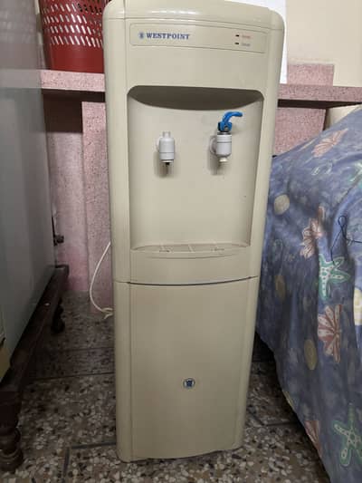 Water dispenser