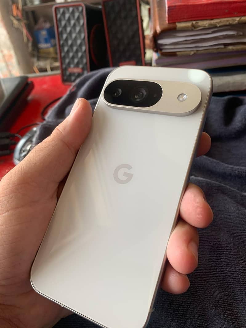 Google Pixel 9 3